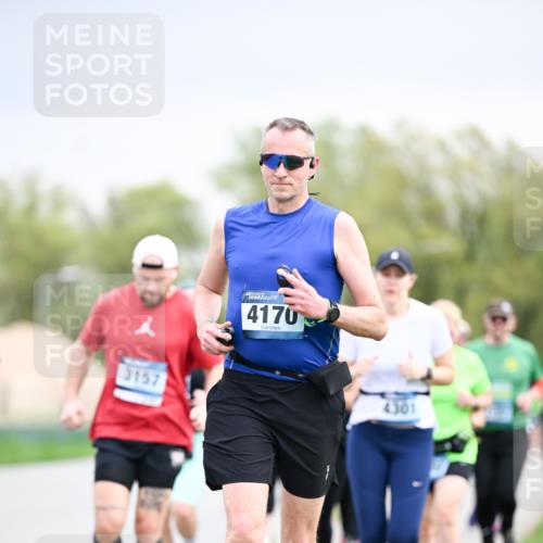 07.04.2024 - 43. Internationalen Wilhelmsburger Insellauf Dr. Thomas Lammeyer http://msf.ph/oto/6043647 07.04.2024 10:42:51 Laufen 3157, 4170, 4301 meine-sportfotos.de