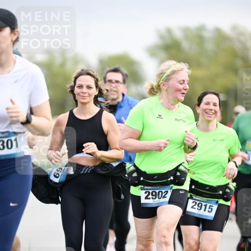 07.04.2024 - 43. Internationalen Wilhelmsburger Insellauf Dr. Thomas Lammeyer http://msf.ph/oto/6043658 07.04.2024 10:42:54 Laufen 301, 2902, 2915 meine-sportfotos.de