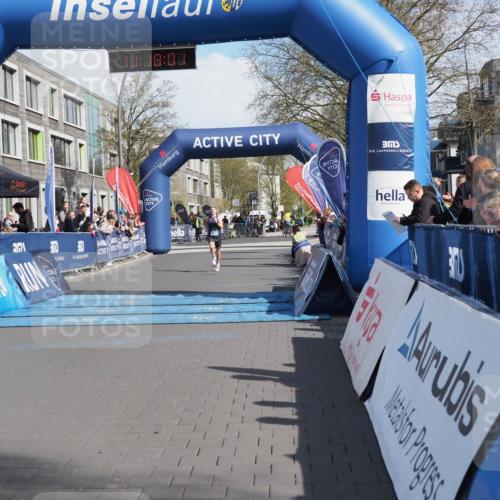 07.04.2024 - 43. Internationalen Wilhelmsburger Insellauf MichiJ http://msf.ph/oto/6043662 07.04.2024 11:18:00 Ziel 4217 meine-sportfotos.de