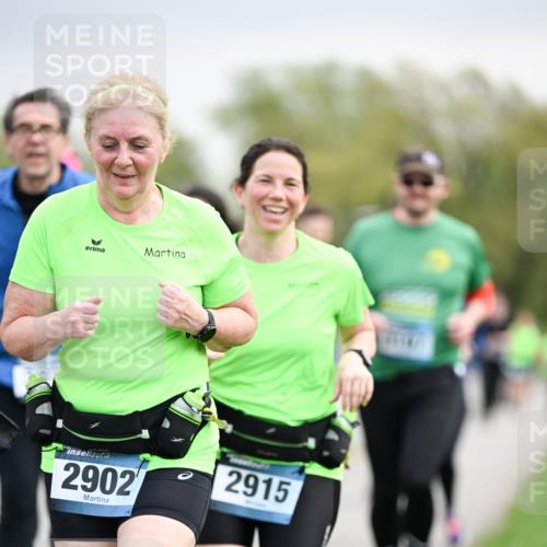 07.04.2024 - 43. Internationalen Wilhelmsburger Insellauf Dr. Thomas Lammeyer http://msf.ph/oto/6043667 07.04.2024 10:42:56 Laufen 2902, 2915 meine-sportfotos.de