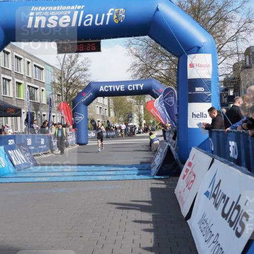 07.04.2024 - 43. Internationalen Wilhelmsburger Insellauf MichiJ http://msf.ph/oto/6043682 07.04.2024 11:18:25 Ziel 2372, 4272 meine-sportfotos.de