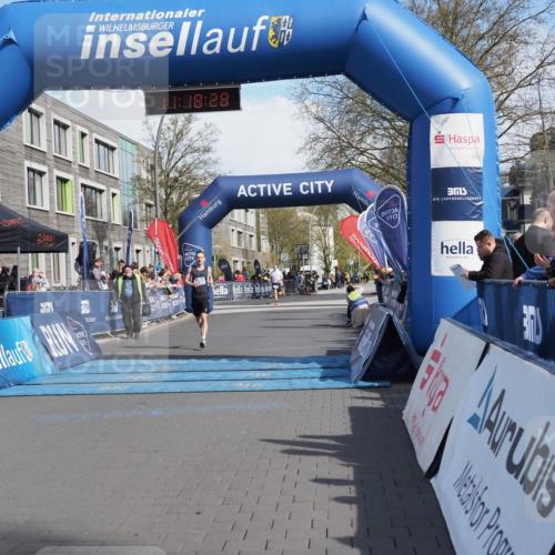 07.04.2024 - 43. Internationalen Wilhelmsburger Insellauf MichiJ http://msf.ph/oto/6043692 07.04.2024 11:18:27 Ziel 2372, 4272 meine-sportfotos.de