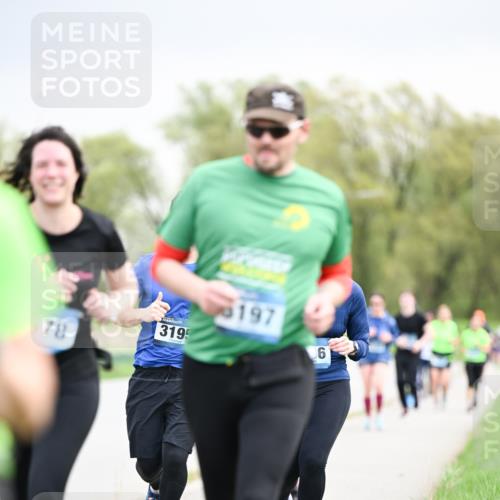 07.04.2024 - 43. Internationalen Wilhelmsburger Insellauf Dr. Thomas Lammeyer http://msf.ph/oto/6043693 07.04.2024 10:42:57 Laufen 78, 3195, 197, 6, 2 meine-sportfotos.de