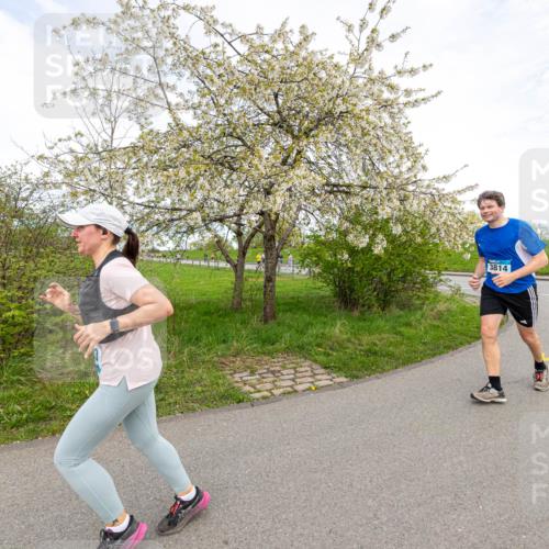 07.04.2024 - 43. Internationalen Wilhelmsburger Insellauf Michael Strokosch http://msf.ph/oto/6043694 07.04.2024 10:54:49 Laufen 3814 meine-sportfotos.de