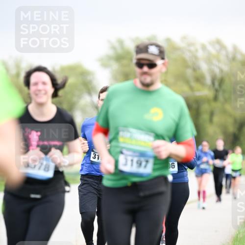 07.04.2024 - 43. Internationalen Wilhelmsburger Insellauf Dr. Thomas Lammeyer http://msf.ph/oto/6043696 07.04.2024 10:42:57 Laufen 31, 3197, 6, 3578 meine-sportfotos.de