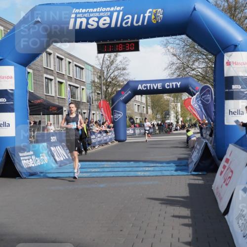 07.04.2024 - 43. Internationalen Wilhelmsburger Insellauf MichiJ http://msf.ph/oto/6043699 07.04.2024 11:18:29 Ziel 2372, 4272 meine-sportfotos.de