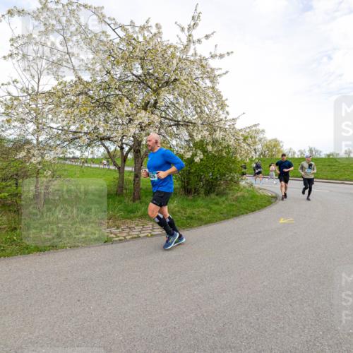 07.04.2024 - 43. Internationalen Wilhelmsburger Insellauf Michael Strokosch http://msf.ph/oto/6043707 07.04.2024 10:54:56 Laufen 426 meine-sportfotos.de