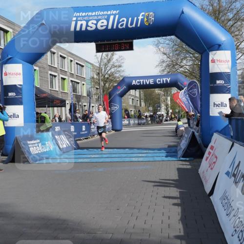 07.04.2024 - 43. Internationalen Wilhelmsburger Insellauf MichiJ http://msf.ph/oto/6043712 07.04.2024 11:18:33 Ziel 4272 meine-sportfotos.de