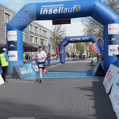 07.04.2024 - 43. Internationalen Wilhelmsburger Insellauf MichiJ http://msf.ph/oto/6043716 07.04.2024 11:18:35 Ziel 4272 meine-sportfotos.de