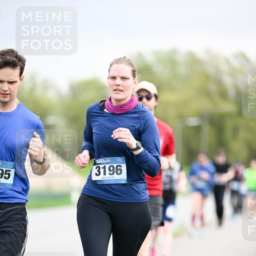 07.04.2024 - 43. Internationalen Wilhelmsburger Insellauf Dr. Thomas Lammeyer http://msf.ph/oto/6043719 07.04.2024 10:43:00 Laufen 95, 3196 meine-sportfotos.de