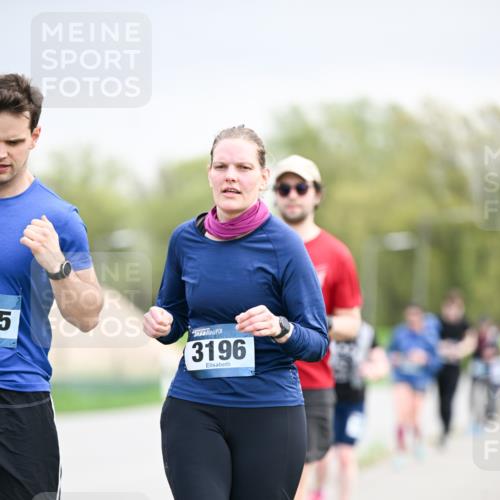 07.04.2024 - 43. Internationalen Wilhelmsburger Insellauf Dr. Thomas Lammeyer http://msf.ph/oto/6043722 07.04.2024 10:43:01 Laufen 5, 3196 meine-sportfotos.de