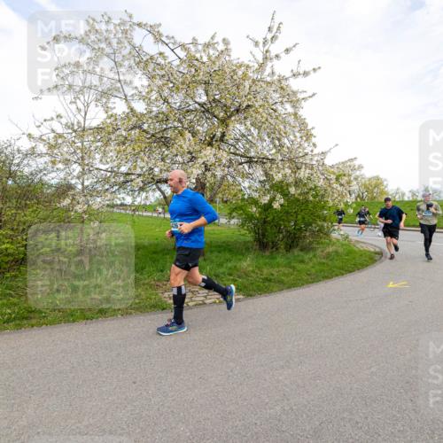 07.04.2024 - 43. Internationalen Wilhelmsburger Insellauf Michael Strokosch http://msf.ph/oto/6043723 07.04.2024 10:54:56 Laufen 426 meine-sportfotos.de