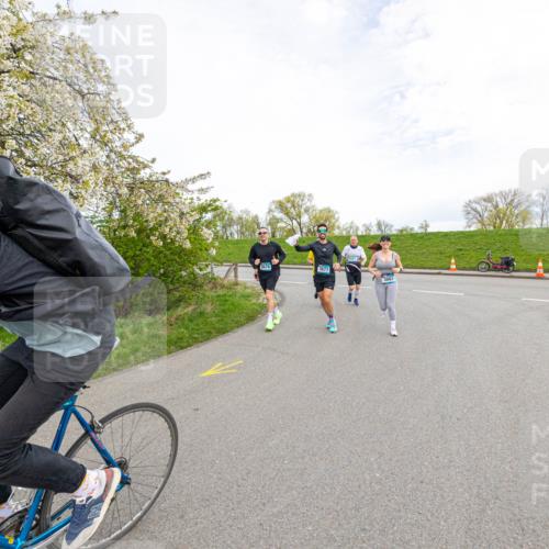 07.04.2024 - 43. Internationalen Wilhelmsburger Insellauf Michael Strokosch http://msf.ph/oto/6043726 07.04.2024 10:55:00 Laufen 3677 meine-sportfotos.de