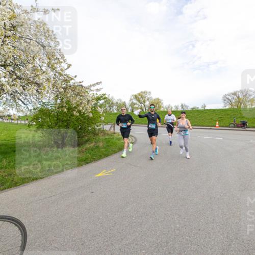 07.04.2024 - 43. Internationalen Wilhelmsburger Insellauf Michael Strokosch http://msf.ph/oto/6043734 07.04.2024 10:55:00 Laufen 3677 meine-sportfotos.de