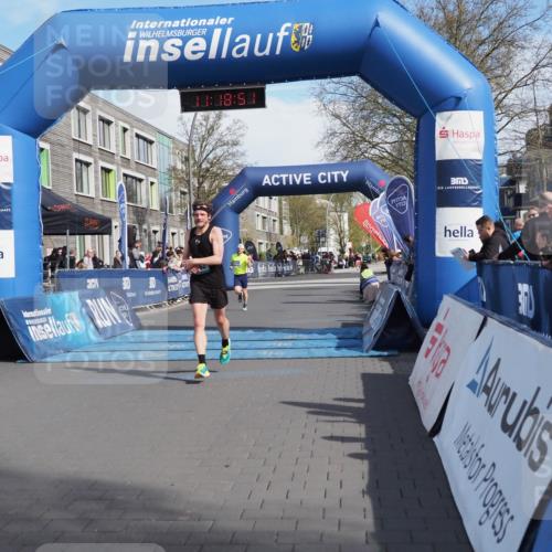 07.04.2024 - 43. Internationalen Wilhelmsburger Insellauf MichiJ http://msf.ph/oto/6043737 07.04.2024 11:18:50 Ziel 3209, 4362 meine-sportfotos.de