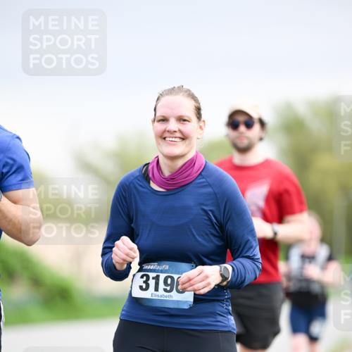 07.04.2024 - 43. Internationalen Wilhelmsburger Insellauf Dr. Thomas Lammeyer http://msf.ph/oto/6043738 07.04.2024 10:43:01 Laufen 3190 meine-sportfotos.de