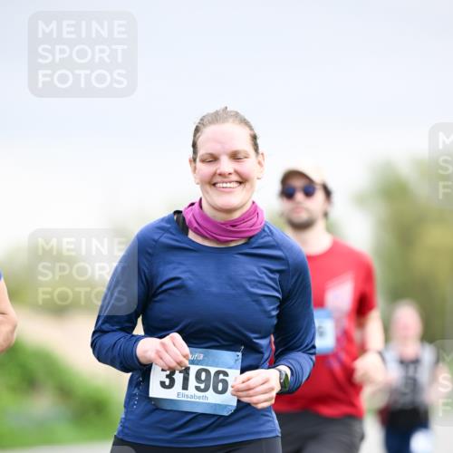 07.04.2024 - 43. Internationalen Wilhelmsburger Insellauf Dr. Thomas Lammeyer http://msf.ph/oto/6043745 07.04.2024 10:43:02 Laufen 3196 meine-sportfotos.de