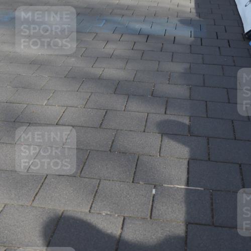 07.04.2024 - 43. Internationalen Wilhelmsburger Insellauf MichiJ http://msf.ph/oto/6043748 07.04.2024 11:18:54 Ziel 3209 meine-sportfotos.de