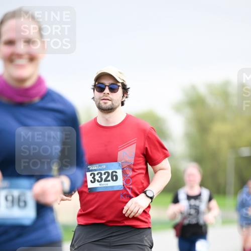 07.04.2024 - 43. Internationalen Wilhelmsburger Insellauf Dr. Thomas Lammeyer http://msf.ph/oto/6043752 07.04.2024 10:43:02 Laufen 96, 3326 meine-sportfotos.de