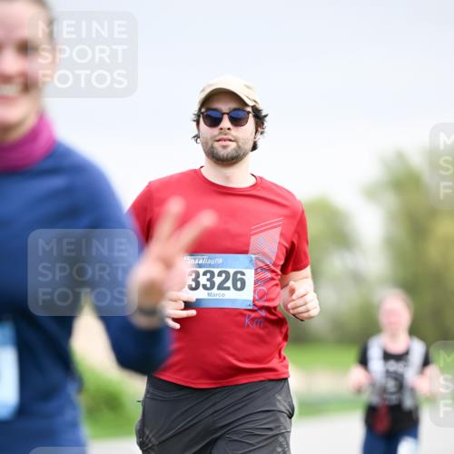 07.04.2024 - 43. Internationalen Wilhelmsburger Insellauf Dr. Thomas Lammeyer http://msf.ph/oto/6043758 07.04.2024 10:43:03 Laufen 3326 meine-sportfotos.de