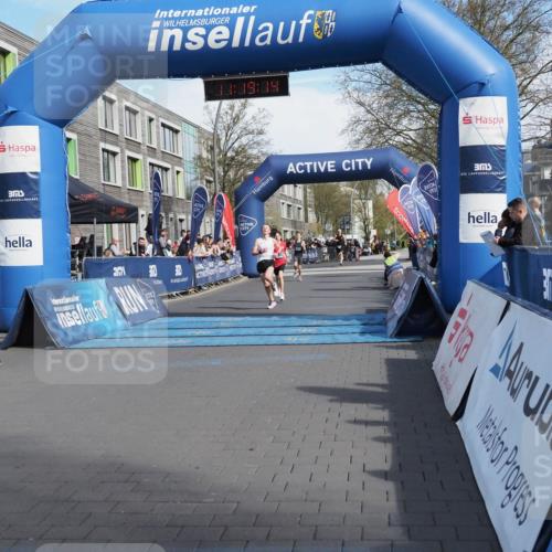 07.04.2024 - 43. Internationalen Wilhelmsburger Insellauf MichiJ http://msf.ph/oto/6043780 07.04.2024 11:19:13 Ziel 2116, 2365, 2392, 3439, 3949 meine-sportfotos.de