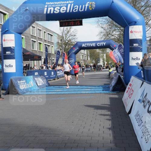 07.04.2024 - 43. Internationalen Wilhelmsburger Insellauf MichiJ http://msf.ph/oto/6043783 07.04.2024 11:19:14 Ziel 2116, 2365, 3439, 3949 meine-sportfotos.de