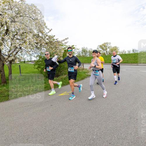 07.04.2024 - 43. Internationalen Wilhelmsburger Insellauf Michael Strokosch http://msf.ph/oto/6043789 07.04.2024 10:55:01 Laufen 3676, 3677, 3683 meine-sportfotos.de