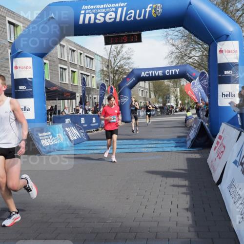 07.04.2024 - 43. Internationalen Wilhelmsburger Insellauf MichiJ http://msf.ph/oto/6043794 07.04.2024 11:19:16 Ziel 2116, 2365, 3439, 3949 meine-sportfotos.de