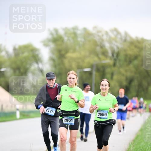 07.04.2024 - 43. Internationalen Wilhelmsburger Insellauf Dr. Thomas Lammeyer http://msf.ph/oto/6043850 07.04.2024 10:43:14 Laufen 2125, 2901, 3699 meine-sportfotos.de