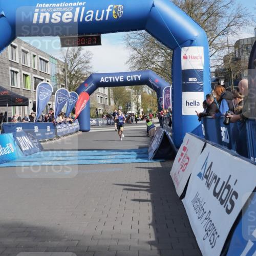 07.04.2024 - 43. Internationalen Wilhelmsburger Insellauf MichiJ http://msf.ph/oto/6043857 07.04.2024 11:20:26 Ziel 3150, 3496, 4311 meine-sportfotos.de