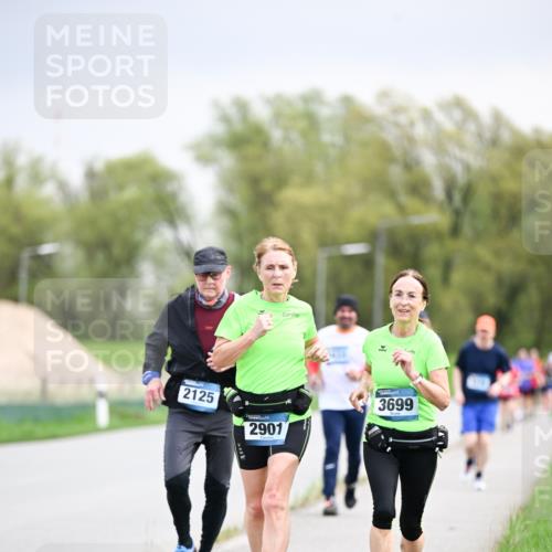 07.04.2024 - 43. Internationalen Wilhelmsburger Insellauf Dr. Thomas Lammeyer http://msf.ph/oto/6043858 07.04.2024 10:43:14 Laufen 2125, 2901, 3699 meine-sportfotos.de