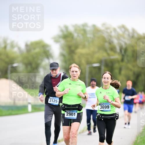 07.04.2024 - 43. Internationalen Wilhelmsburger Insellauf Dr. Thomas Lammeyer http://msf.ph/oto/6043861 07.04.2024 10:43:14 Laufen 2125, 2901, 3699 meine-sportfotos.de