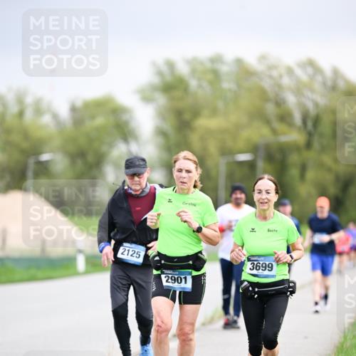 07.04.2024 - 43. Internationalen Wilhelmsburger Insellauf Dr. Thomas Lammeyer http://msf.ph/oto/6043862 07.04.2024 10:43:15 Laufen 2125, 2901, 3699 meine-sportfotos.de