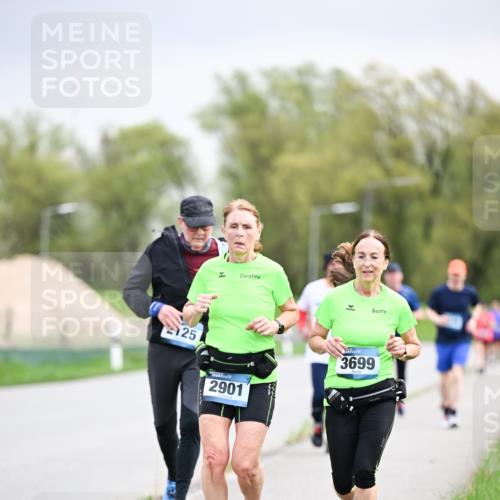 07.04.2024 - 43. Internationalen Wilhelmsburger Insellauf Dr. Thomas Lammeyer http://msf.ph/oto/6043868 07.04.2024 10:43:15 Laufen 125, 2901, 3699 meine-sportfotos.de