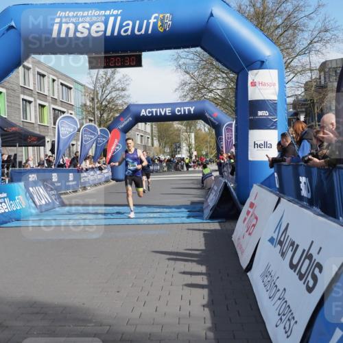 07.04.2024 - 43. Internationalen Wilhelmsburger Insellauf MichiJ http://msf.ph/oto/6043870 07.04.2024 11:20:29 Ziel 3496, 4311 meine-sportfotos.de