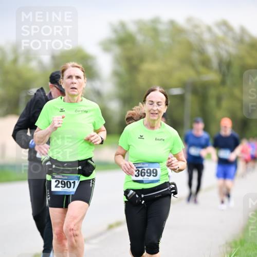 07.04.2024 - 43. Internationalen Wilhelmsburger Insellauf Dr. Thomas Lammeyer http://msf.ph/oto/6043882 07.04.2024 10:43:16 Laufen 2901, 3699 meine-sportfotos.de