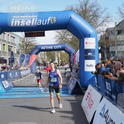 07.04.2024 - 43. Internationalen Wilhelmsburger Insellauf MichiJ http://msf.ph/oto/6043896 07.04.2024 11:20:40 Ziel 2406, 3661, 4049, 4339, 4384 meine-sportfotos.de