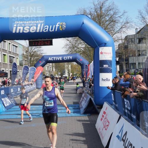 07.04.2024 - 43. Internationalen Wilhelmsburger Insellauf MichiJ http://msf.ph/oto/6043898 07.04.2024 11:20:41 Ziel 2406, 3243, 3661, 4049, 4339, 4384 meine-sportfotos.de