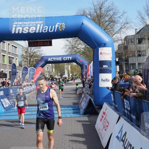 07.04.2024 - 43. Internationalen Wilhelmsburger Insellauf MichiJ http://msf.ph/oto/6043901 07.04.2024 11:20:42 Ziel 2406, 3243, 3661, 4049, 4339, 4357, 4384 meine-sportfotos.de