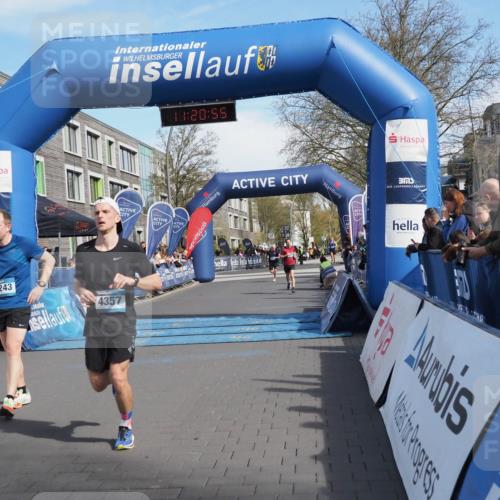 07.04.2024 - 43. Internationalen Wilhelmsburger Insellauf MichiJ http://msf.ph/oto/6043930 07.04.2024 11:20:54 Ziel 2438, 3243, 3950, 4357, 4359 meine-sportfotos.de