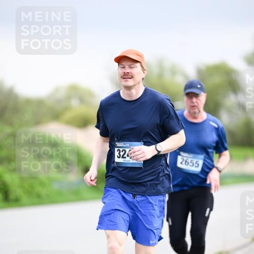 07.04.2024 - 43. Internationalen Wilhelmsburger Insellauf Dr. Thomas Lammeyer http://msf.ph/oto/6043958 07.04.2024 10:43:26 Laufen 324, 2655 meine-sportfotos.de