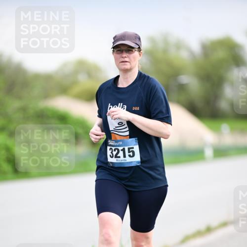 07.04.2024 - 43. Internationalen Wilhelmsburger Insellauf Dr. Thomas Lammeyer http://msf.ph/oto/6044005 07.04.2024 10:43:31 Laufen 3215 meine-sportfotos.de