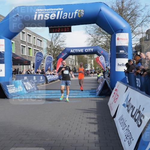 07.04.2024 - 43. Internationalen Wilhelmsburger Insellauf MichiJ http://msf.ph/oto/6044009 07.04.2024 11:21:36 Ziel 2499, 3037, 3858, 4414 meine-sportfotos.de