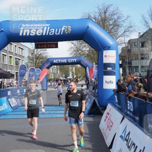 07.04.2024 - 43. Internationalen Wilhelmsburger Insellauf MichiJ http://msf.ph/oto/6044026 07.04.2024 11:21:45 Ziel 2437, 2499, 3367, 3858 meine-sportfotos.de