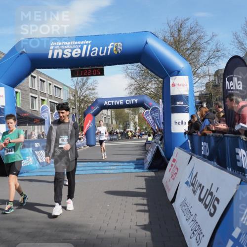 07.04.2024 - 43. Internationalen Wilhelmsburger Insellauf MichiJ http://msf.ph/oto/6044081 07.04.2024 11:22:04 Ziel 2315, 2513, 3944, 4091 meine-sportfotos.de