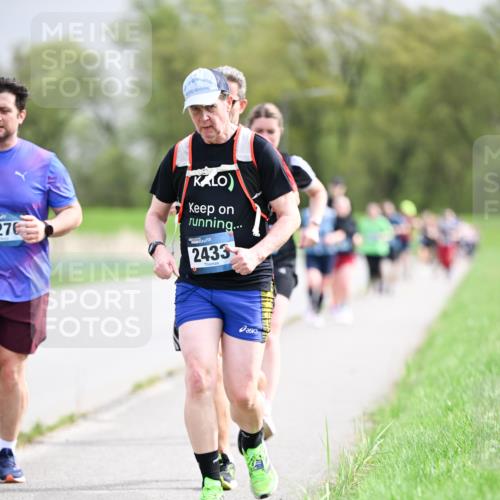 07.04.2024 - 43. Internationalen Wilhelmsburger Insellauf Dr. Thomas Lammeyer http://msf.ph/oto/6044083 07.04.2024 10:43:55 Laufen 276, 2433 meine-sportfotos.de