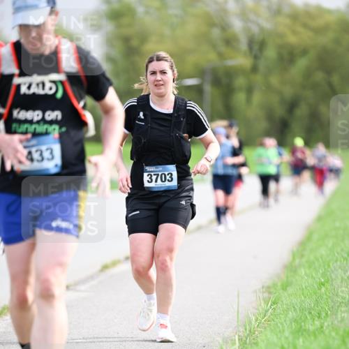 07.04.2024 - 43. Internationalen Wilhelmsburger Insellauf Dr. Thomas Lammeyer http://msf.ph/oto/6044112 07.04.2024 10:43:57 Laufen 433, 3703 meine-sportfotos.de