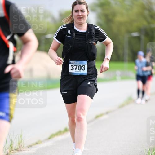 07.04.2024 - 43. Internationalen Wilhelmsburger Insellauf Dr. Thomas Lammeyer http://msf.ph/oto/6044143 07.04.2024 10:43:58 Laufen 3703 meine-sportfotos.de