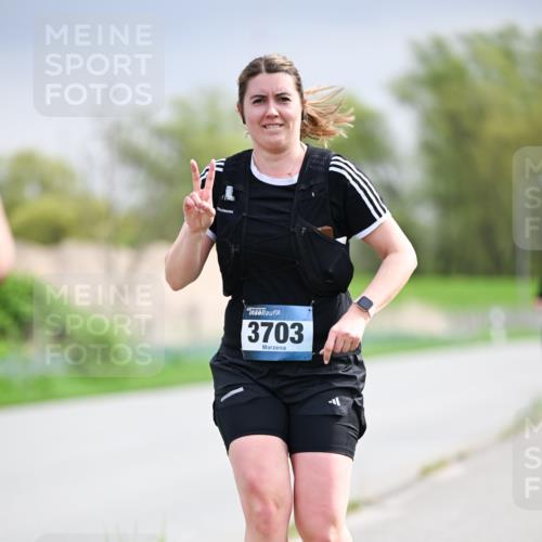 07.04.2024 - 43. Internationalen Wilhelmsburger Insellauf Dr. Thomas Lammeyer http://msf.ph/oto/6044156 07.04.2024 10:43:59 Laufen 3703 meine-sportfotos.de