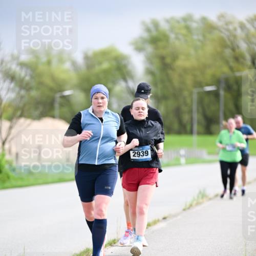 07.04.2024 - 43. Internationalen Wilhelmsburger Insellauf Dr. Thomas Lammeyer http://msf.ph/oto/6044168 07.04.2024 10:44:07 Laufen 2939 meine-sportfotos.de